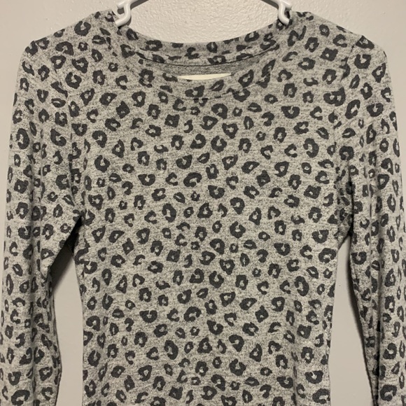 Abercrombie&Fitch Leopard Print Long Sleeve Bodysuit, Size S, Color Gray - Picture 3 of 6
